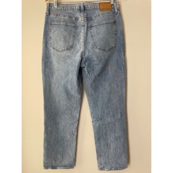 Denim Forum High Rise Blue Jeans with Vintage Appeal - Picture 4 of 6